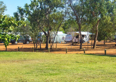 BROOMES-GATEWAY-CARAVAN-PARK-LARGE-2-400x284-1-1