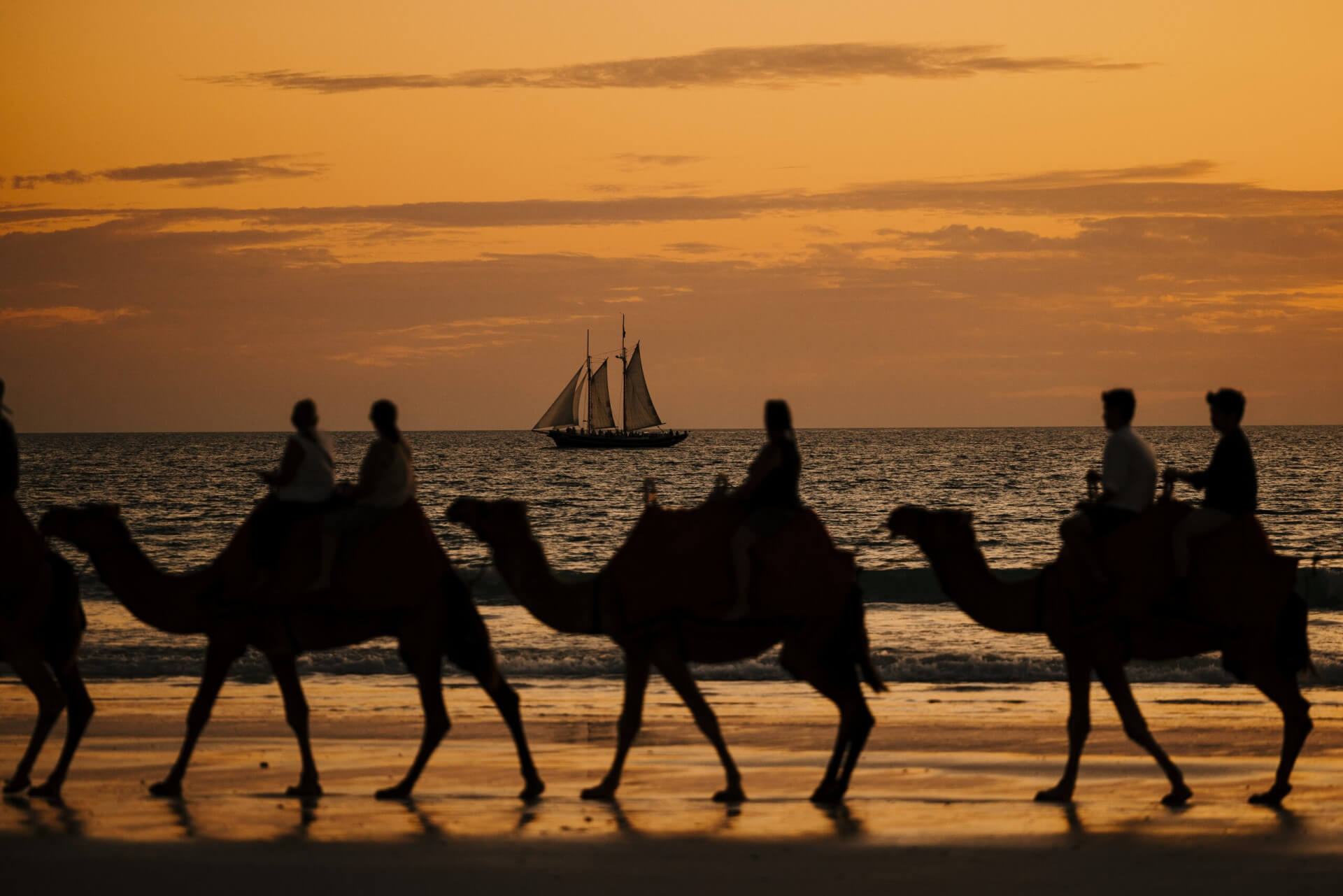 Broome Sunset Cruise with Willie Cruises, Broome